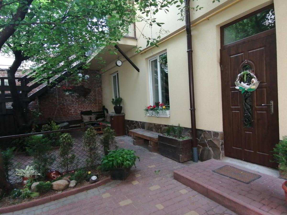 Апартаменты Старого Львова Lviv Buitenkant foto